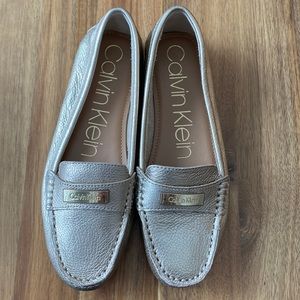Women’s Calvin Klein Champagne Leta Femme Moccasin Loafers Flats Size 8